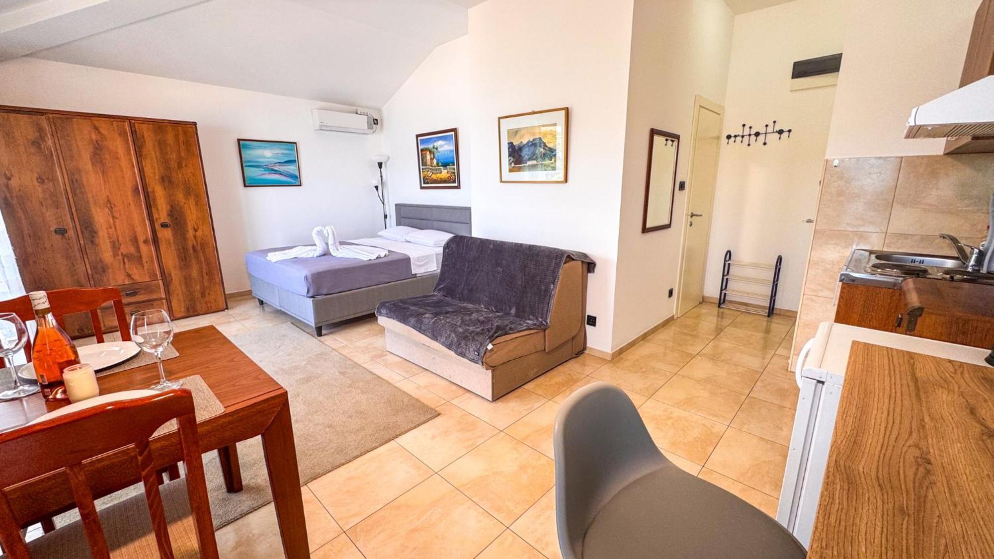 Qumi Apartments 蒂瓦特 外观 照片