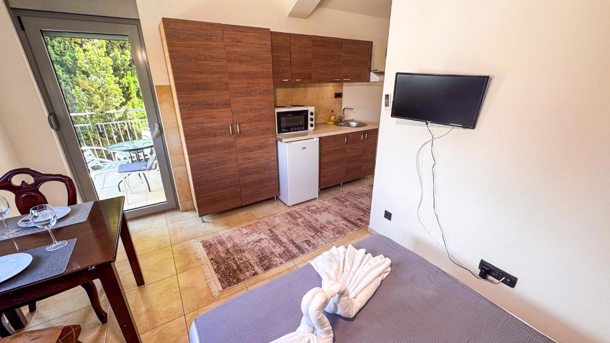 Qumi Apartments 蒂瓦特 外观 照片