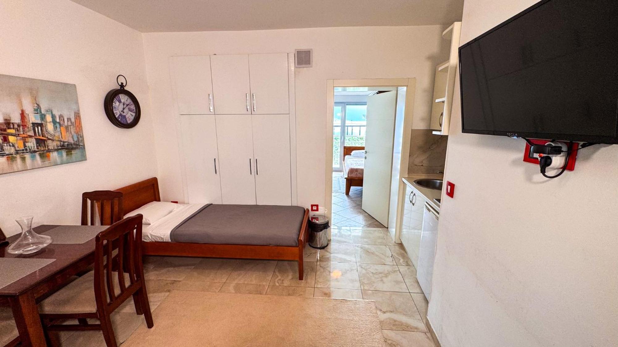 Qumi Apartments 蒂瓦特 外观 照片