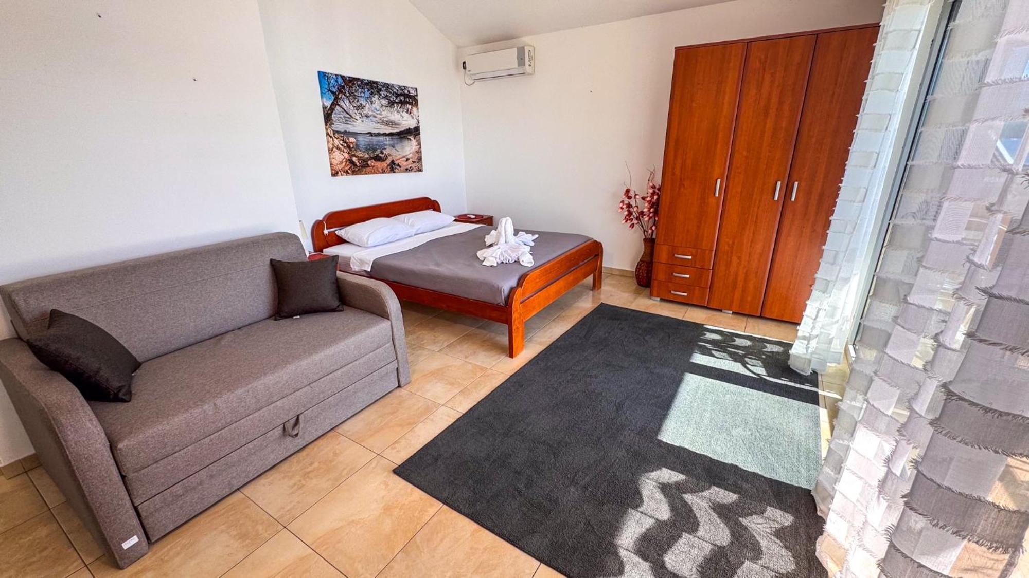Qumi Apartments 蒂瓦特 外观 照片