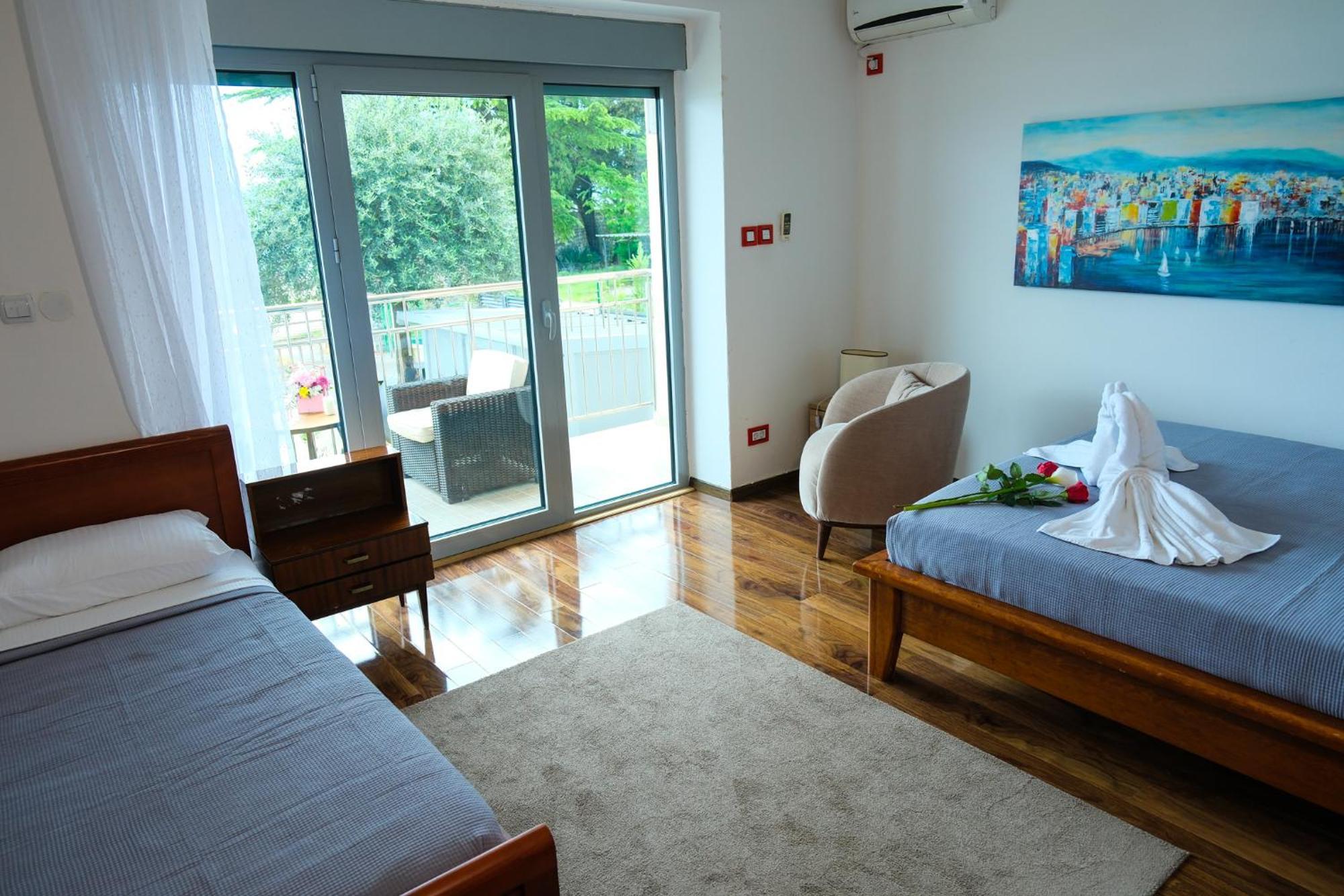 Qumi Apartments 蒂瓦特 外观 照片