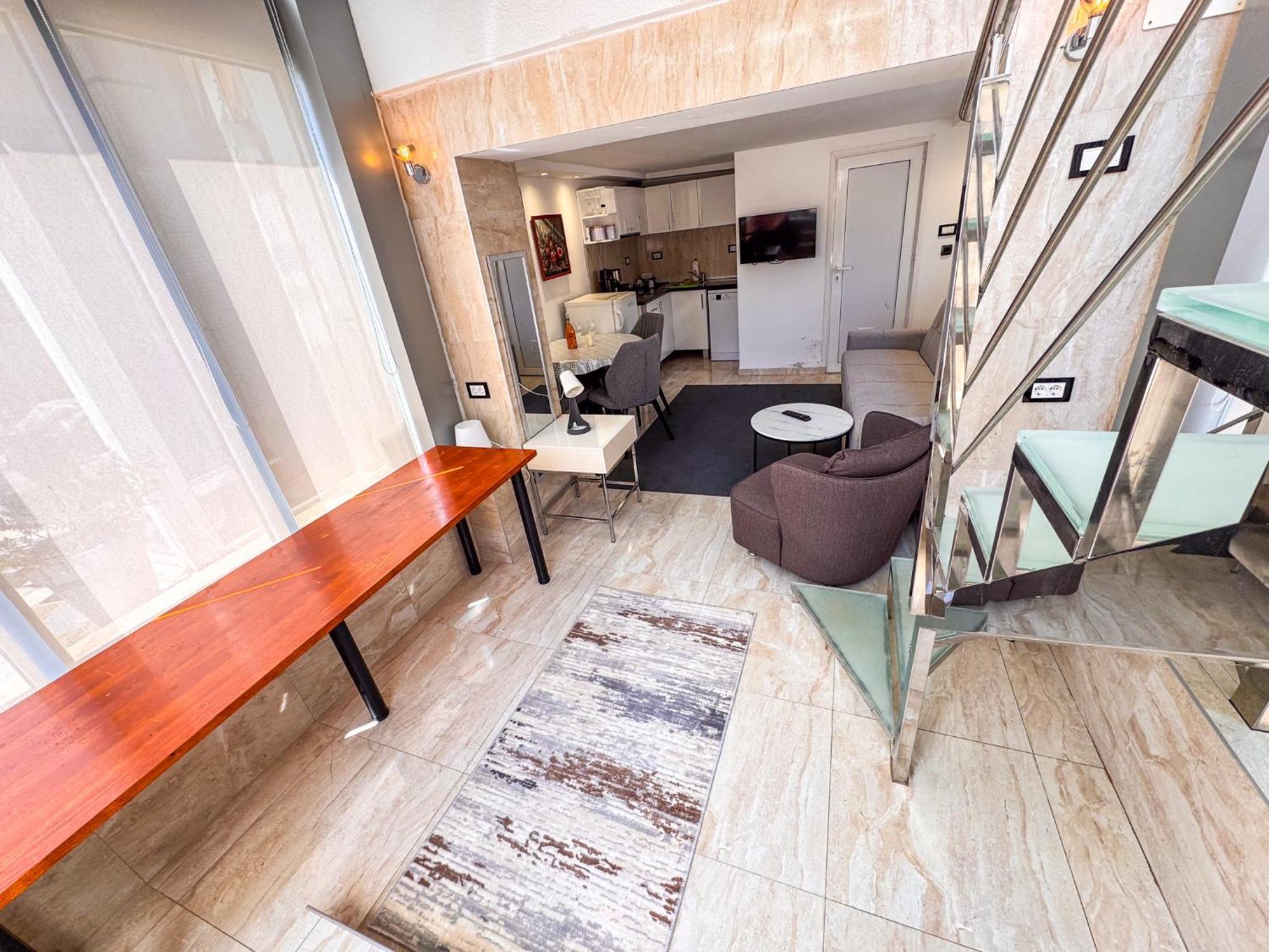 Qumi Apartments 蒂瓦特 外观 照片